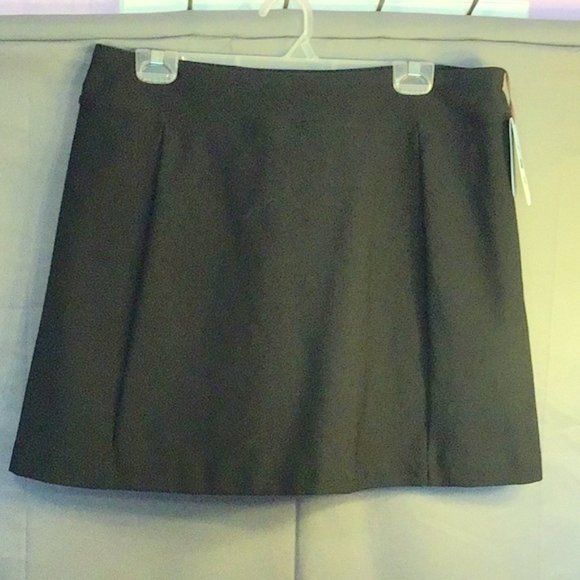 LADY HAGEN skort  sz 12/14  black  NWT - Picture 1 of 7